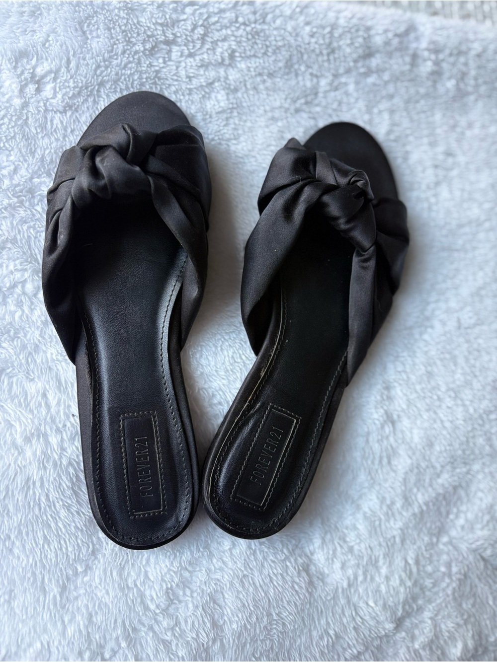 Forever 21 Black Knotted Slide Sandals